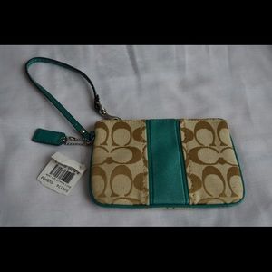 Coach F49174 Signature Wristlet (New)
